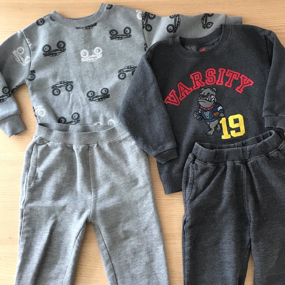 2T Boys Sweatsuit set / Lot of 4 items